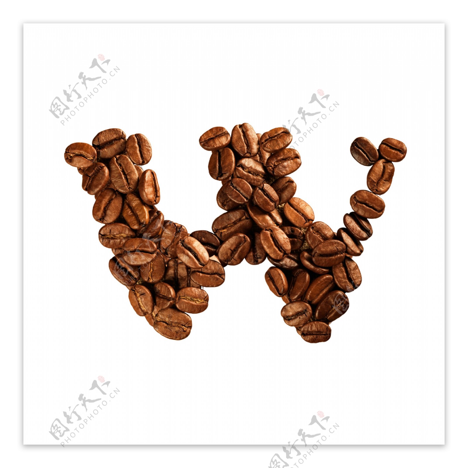 咖啡豆组成的字母W