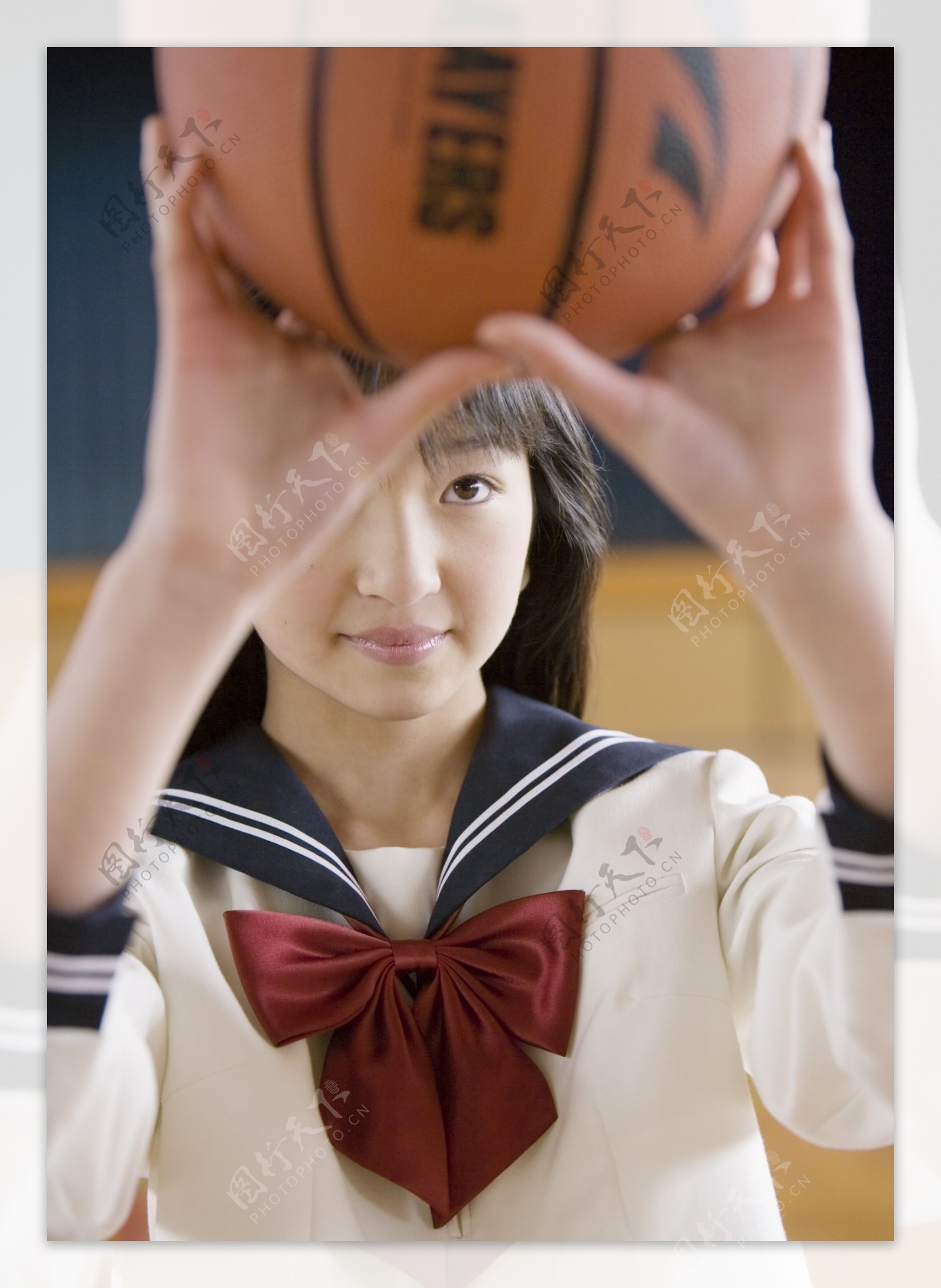 篮球女孩，穿篮球服去拍照吧！|摄影|人像摄影|摄影啊灵 - 原创作品 - 站酷 (ZCOOL)