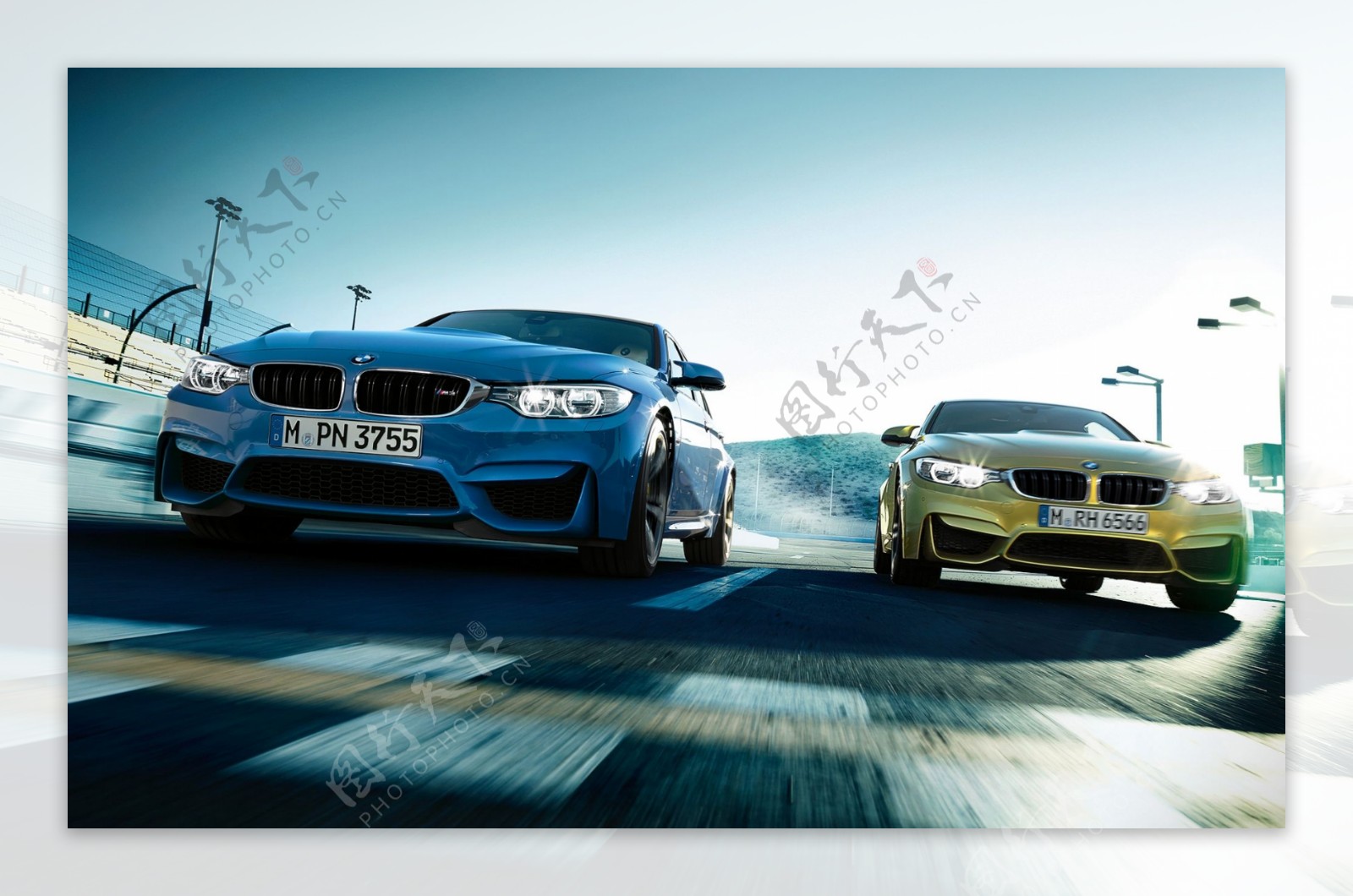 宝马BMWM4双门轿跑车图片