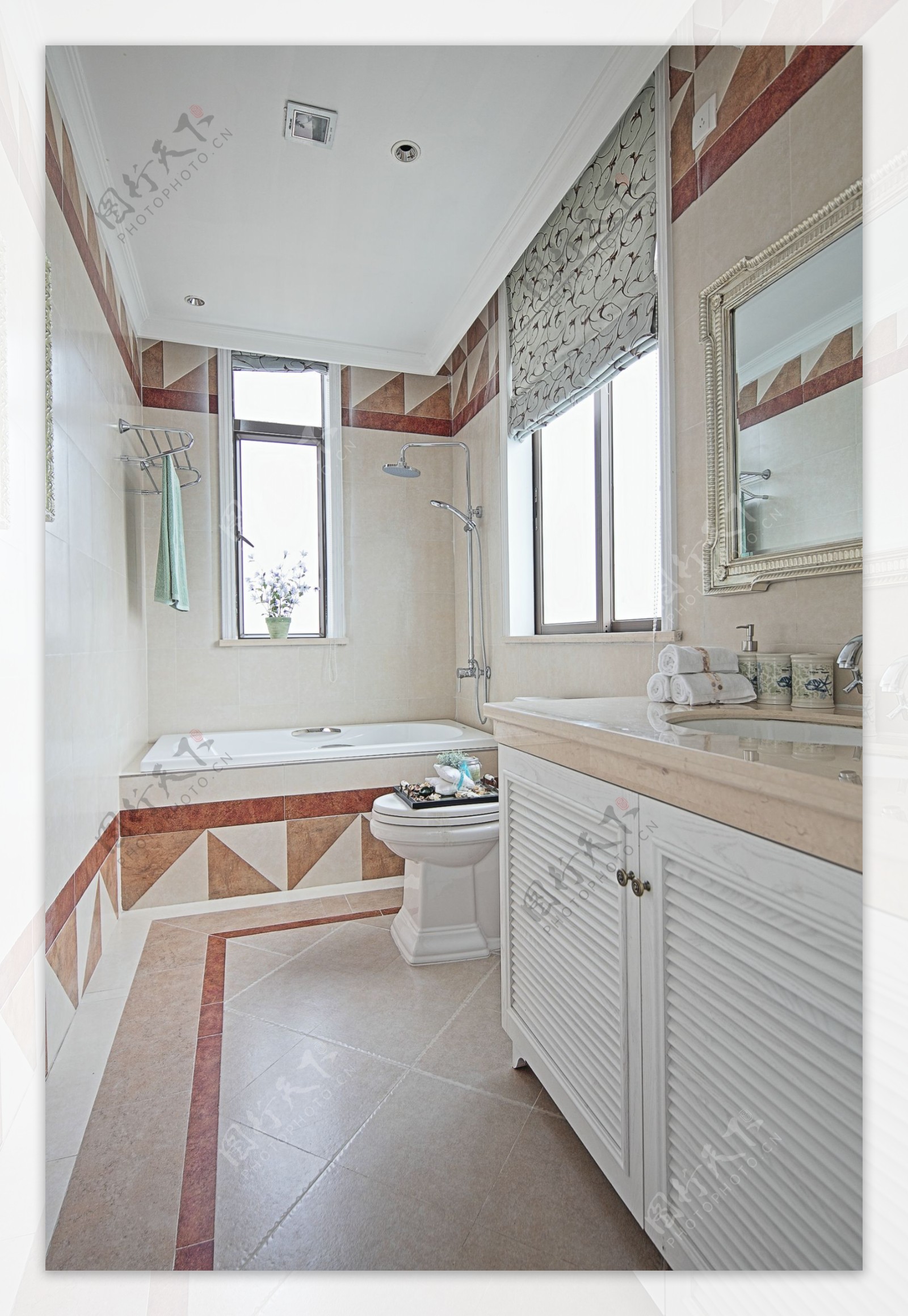 方形镜子洗手间室内装修效果图