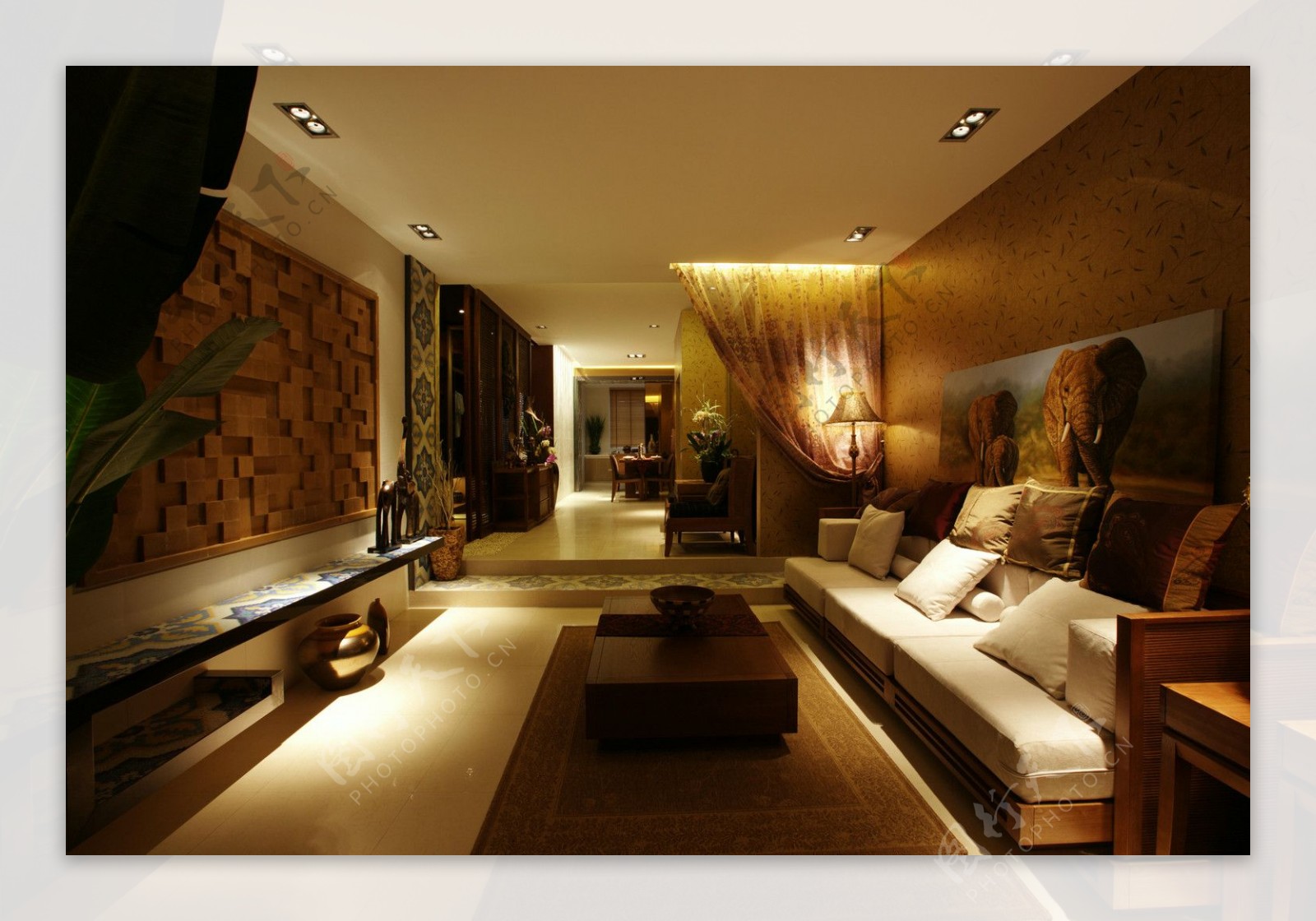 现代奢华深褐色背景墙客厅室内装修效果图