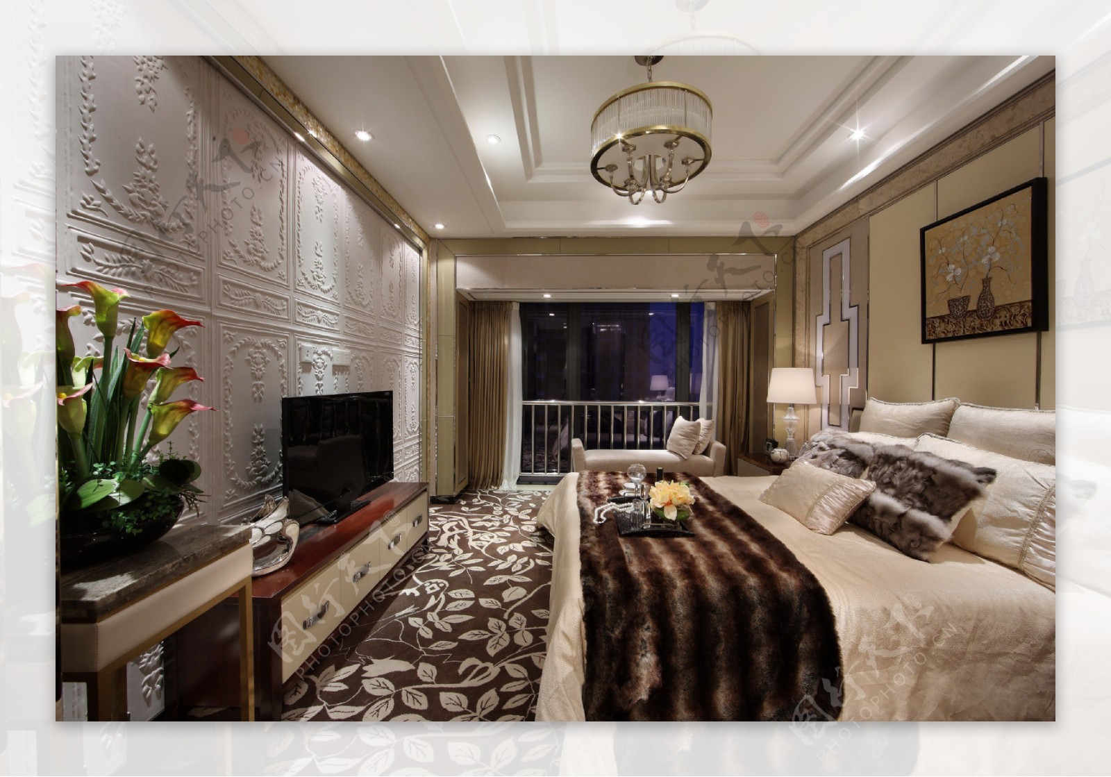 欧式高级白色浮雕背景墙卧室室内装修效果图