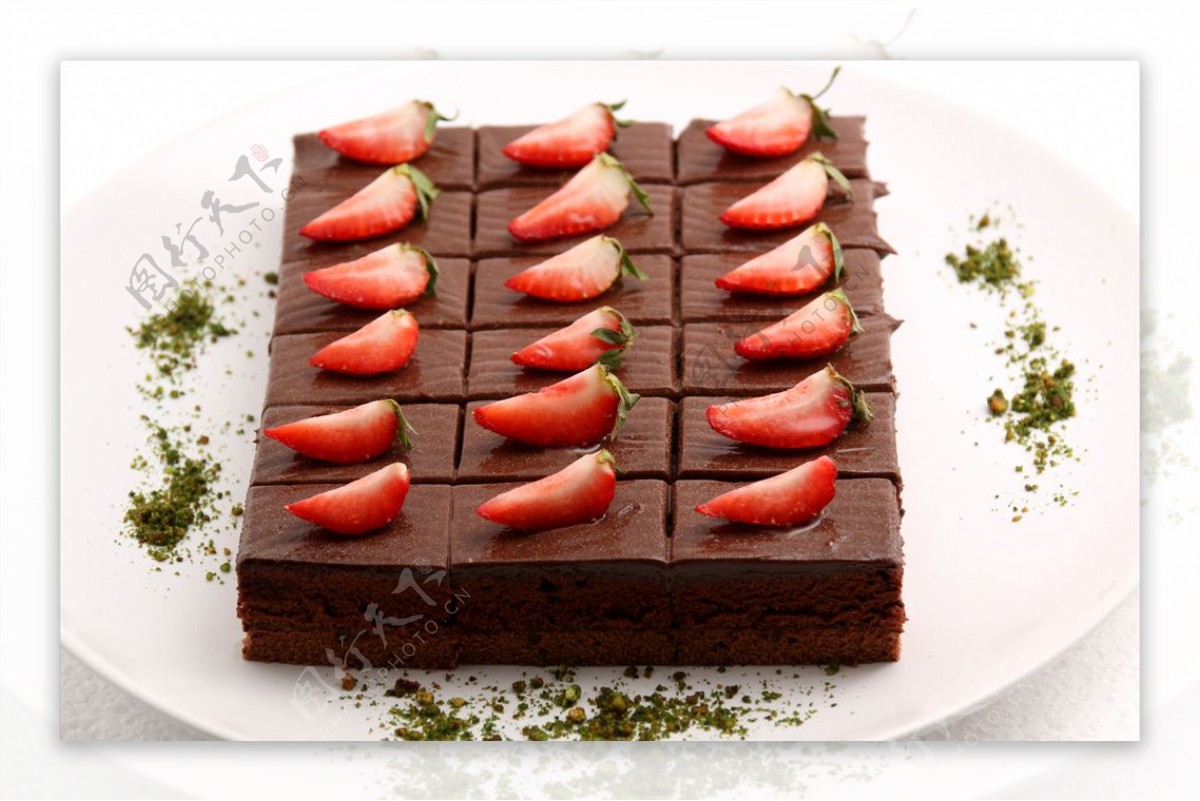 糕点小蛋糕草莓巧克力