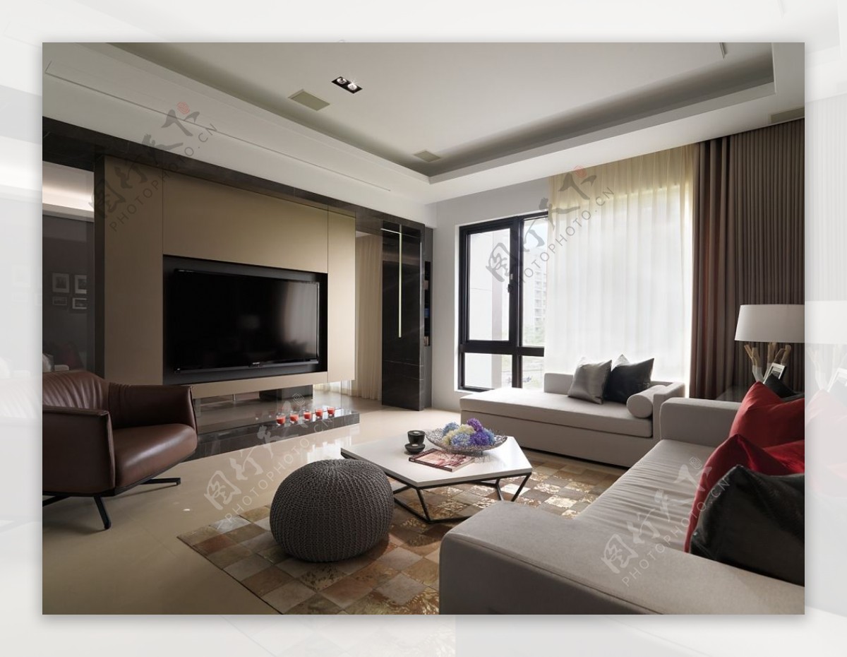 现代格调客厅褐色调地板室内装修效果图