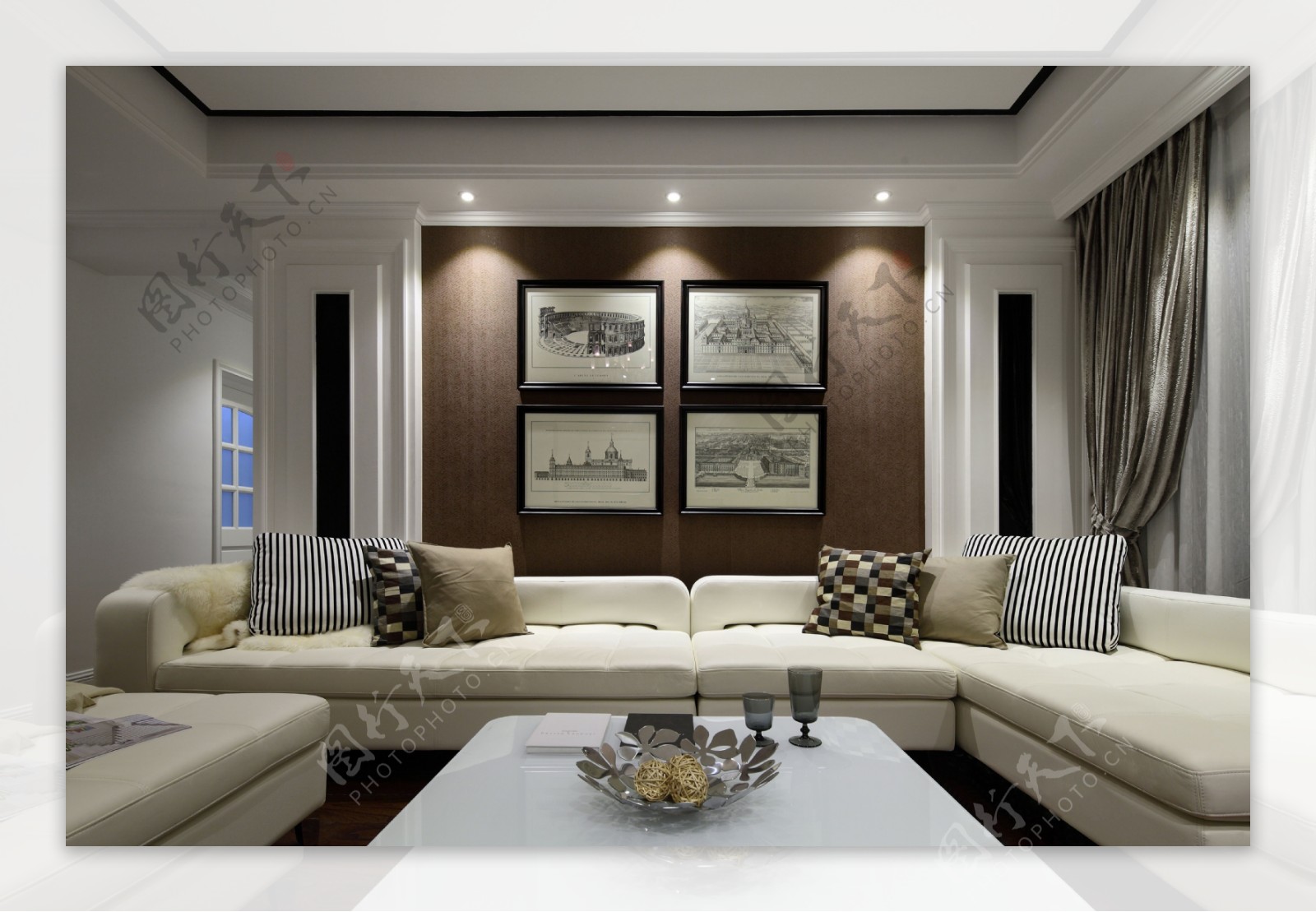 现代时尚客厅浅黄色沙发组合室内装修效果图