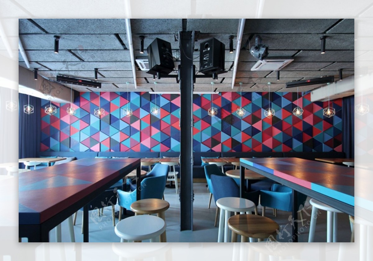 简约咖啡厅灰色地板砖装修效果图