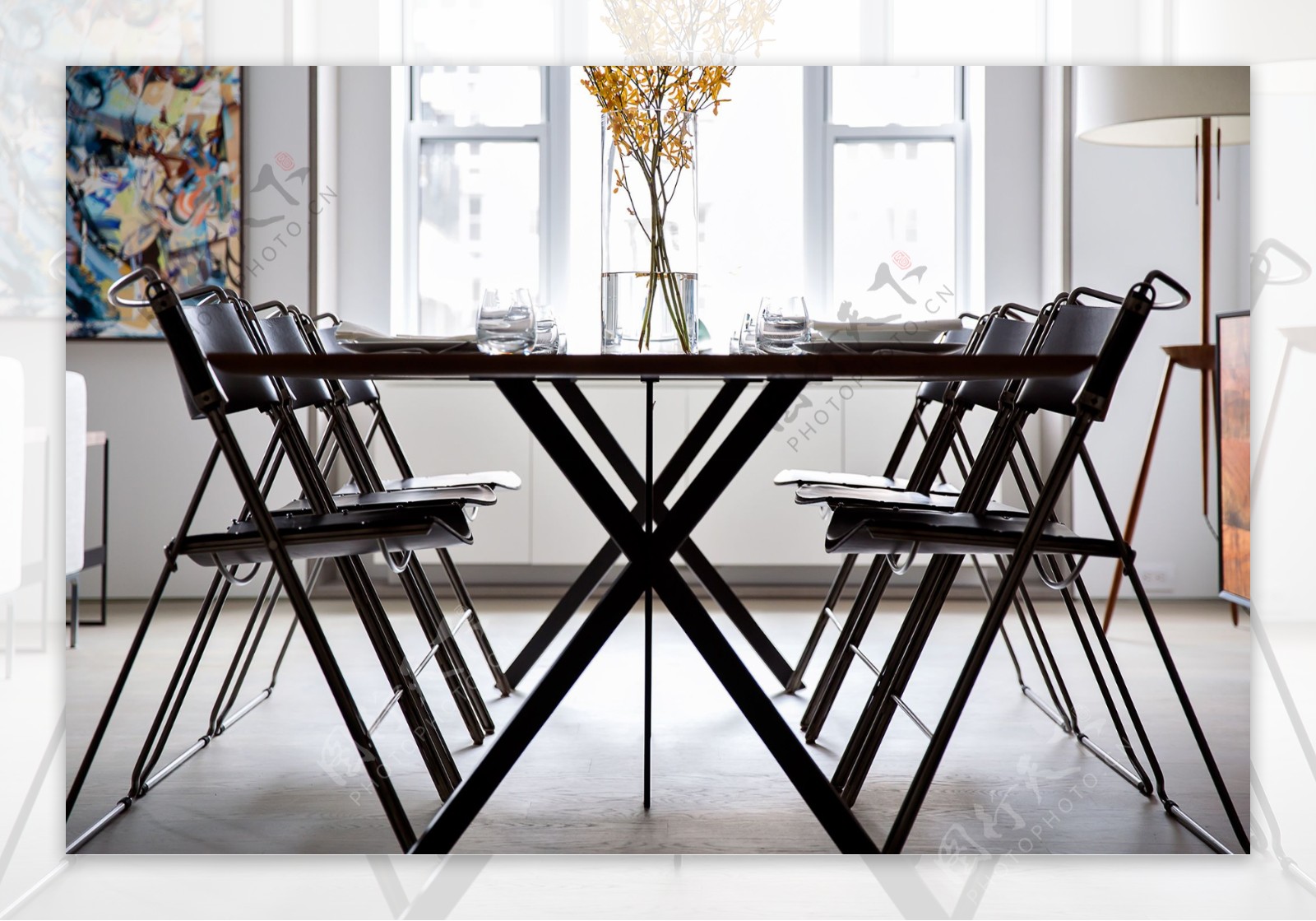 美式简约餐厅装修餐桌设计效果图
