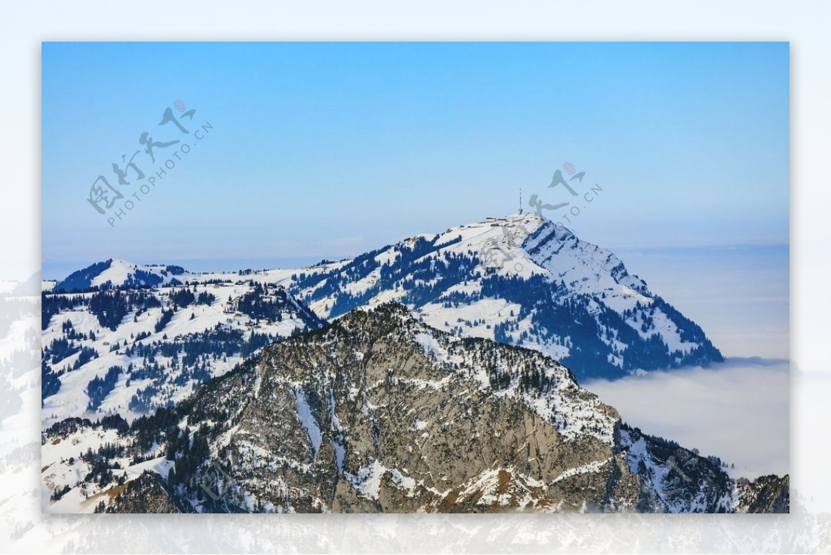 瑞士冬天雪山风景