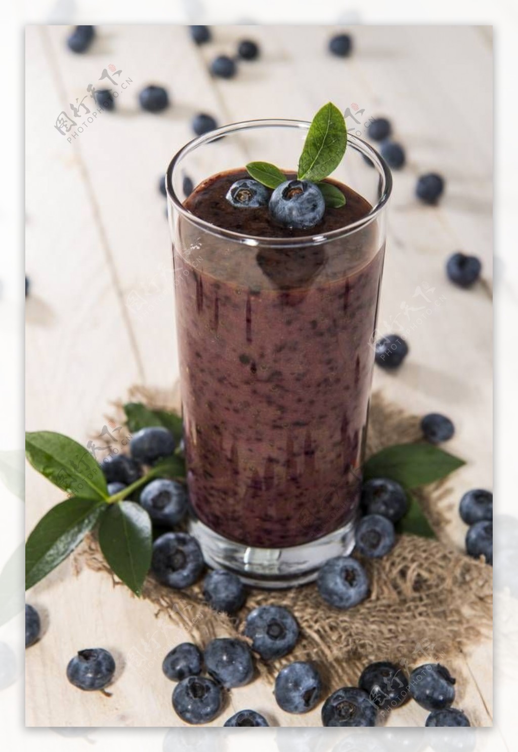 蓝莓果汁蓝莓饮料蓝莓