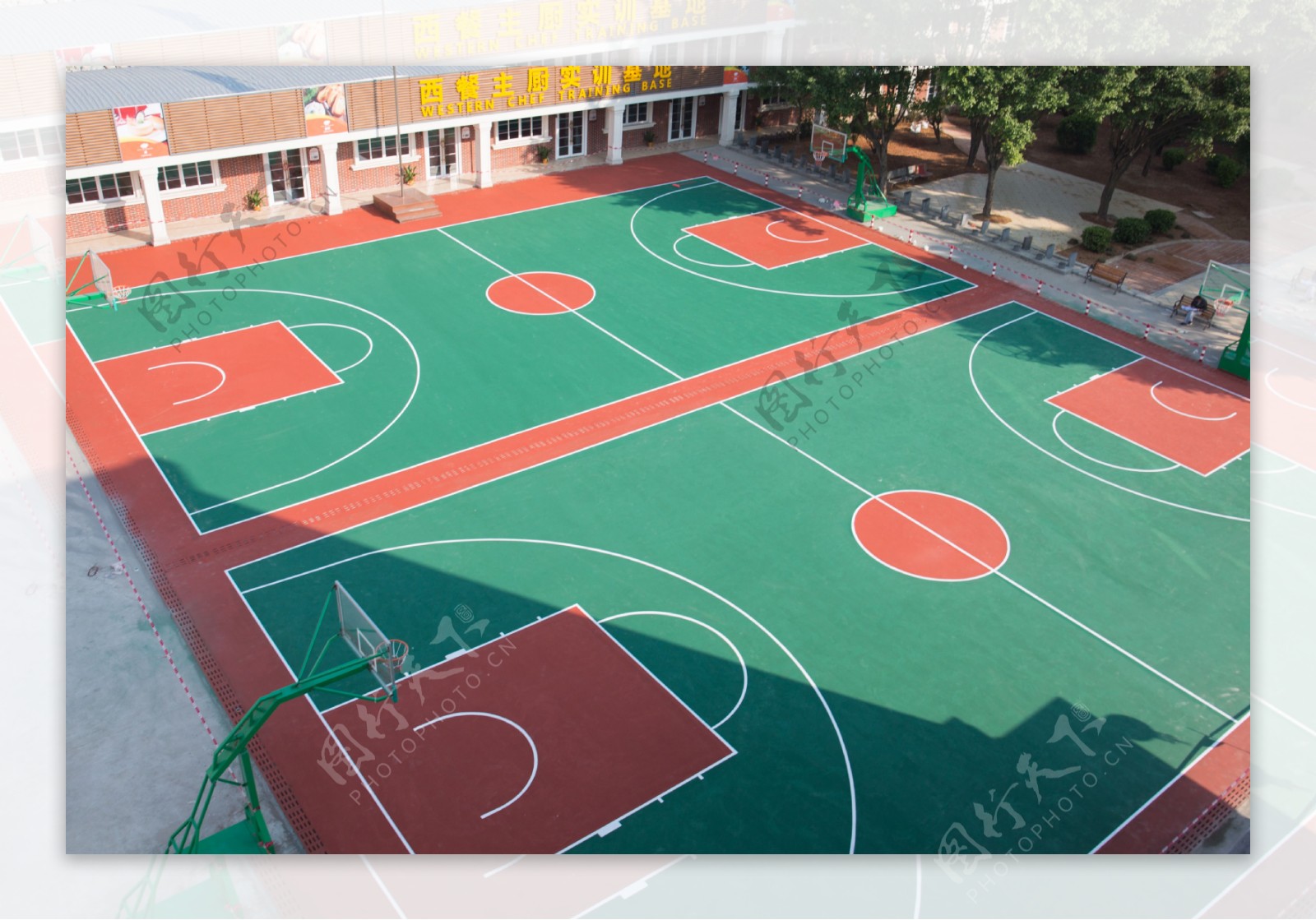 广州新东方篮球场