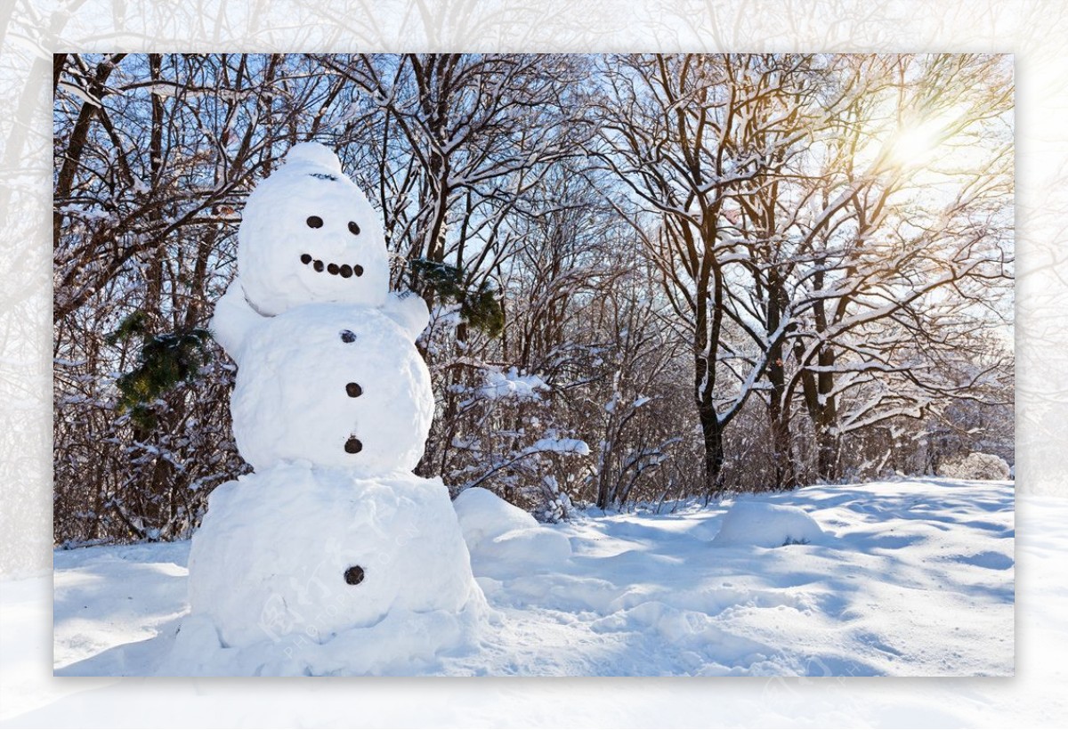 雪地里的雪人