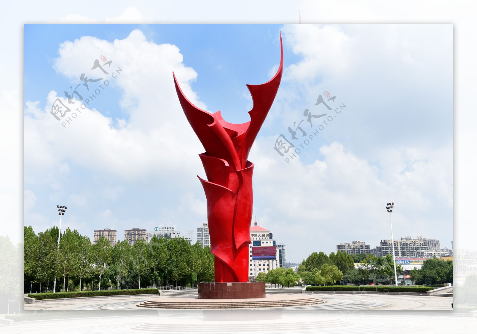 安徽六安标志雕塑中心广场火炬