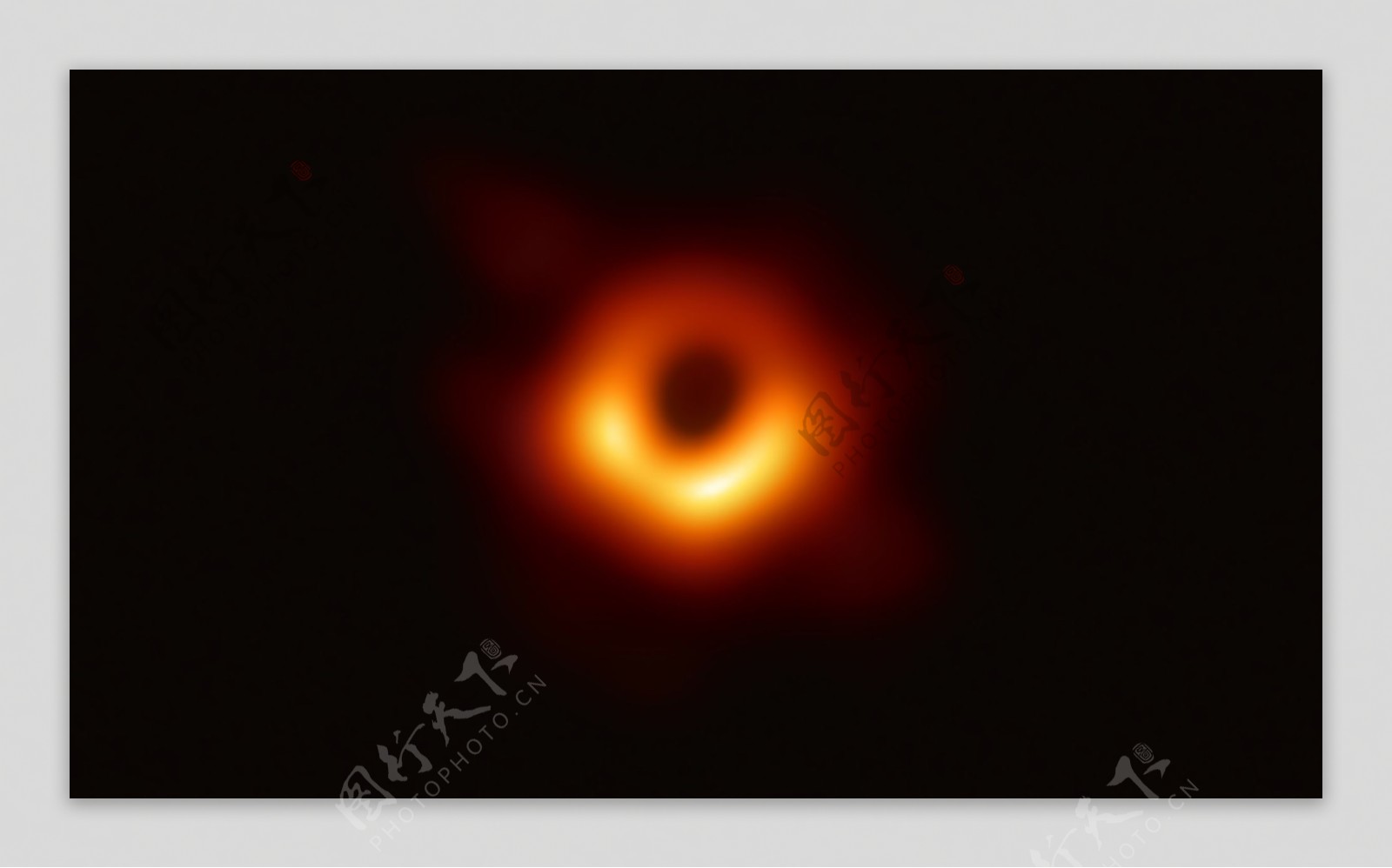 黑洞照片
