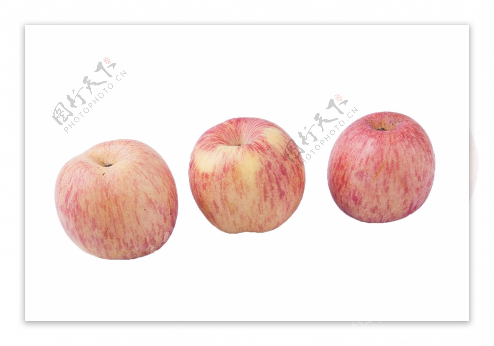 三个大红富士苹果