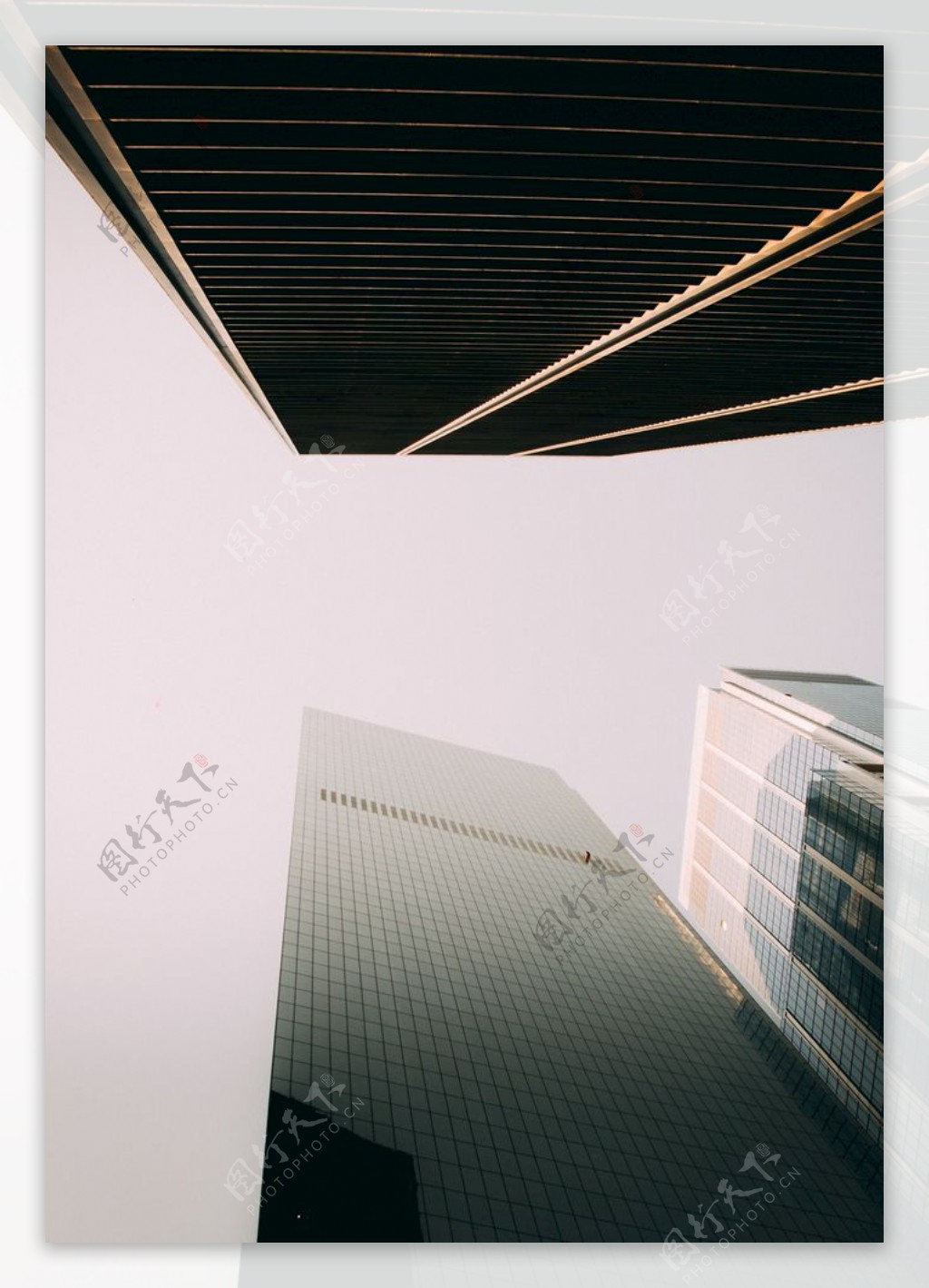 高层建筑的低角度摄影