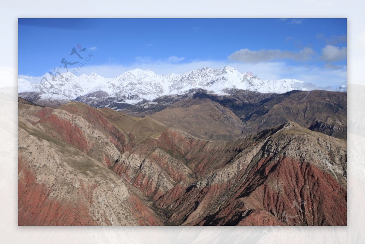新疆天山托木尔峰冰川航拍