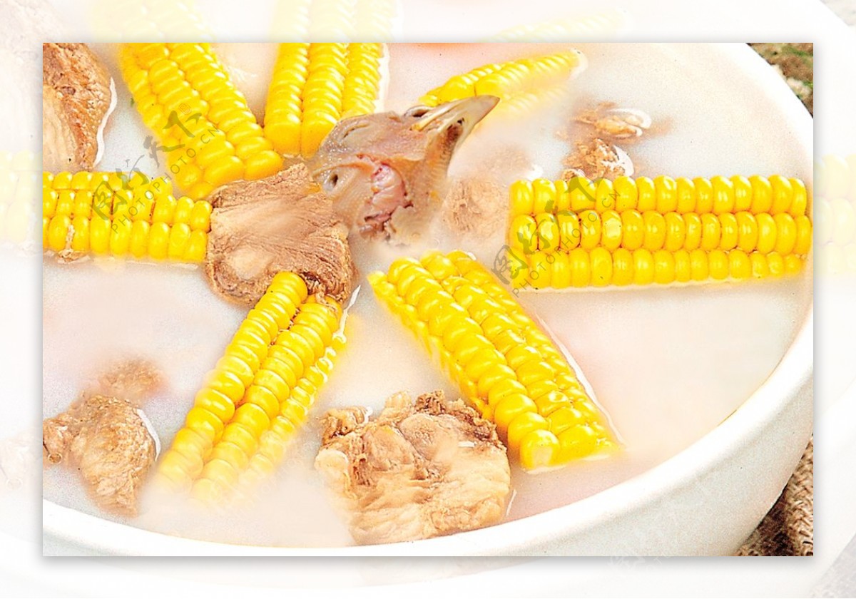 玉米炖土鸡