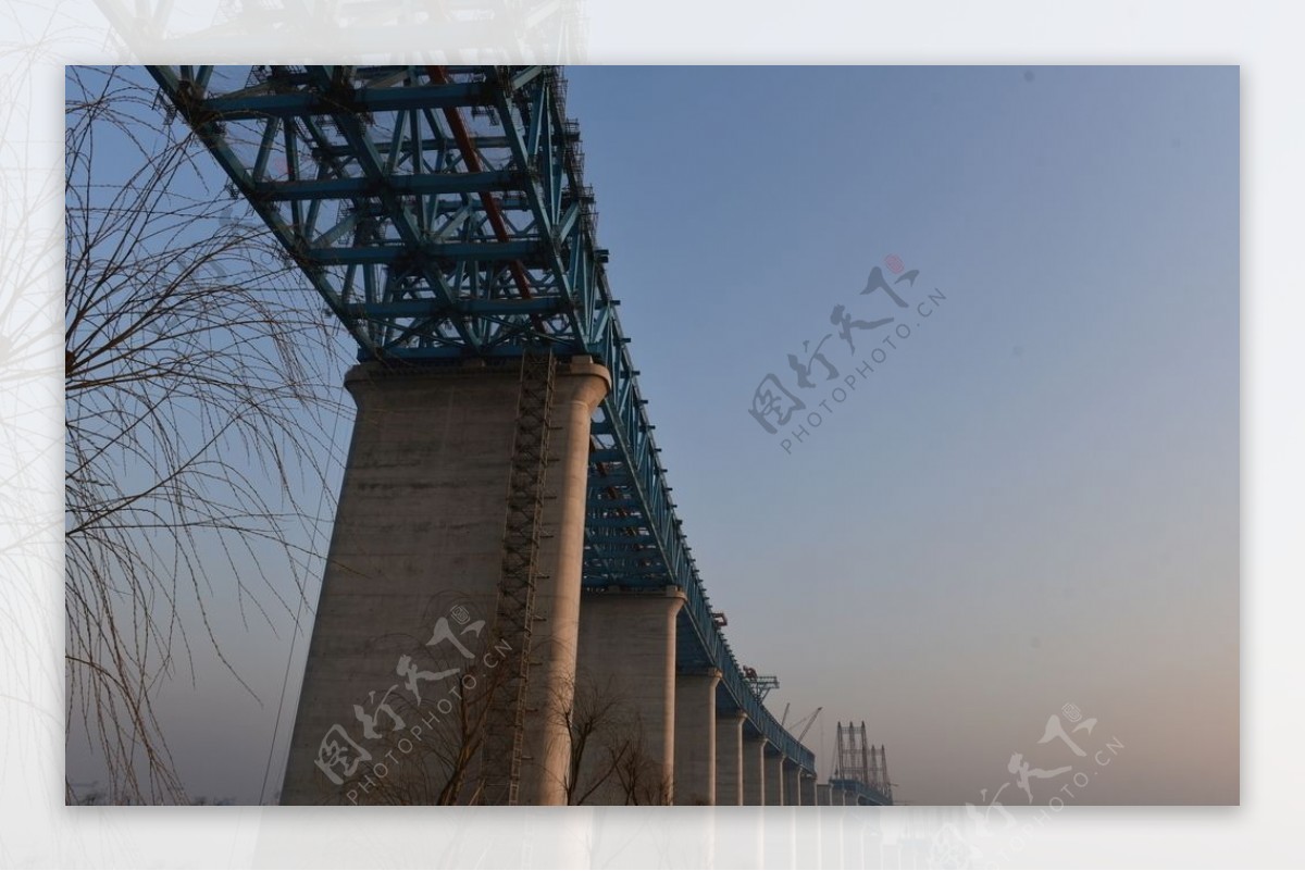 钢铁长江大桥