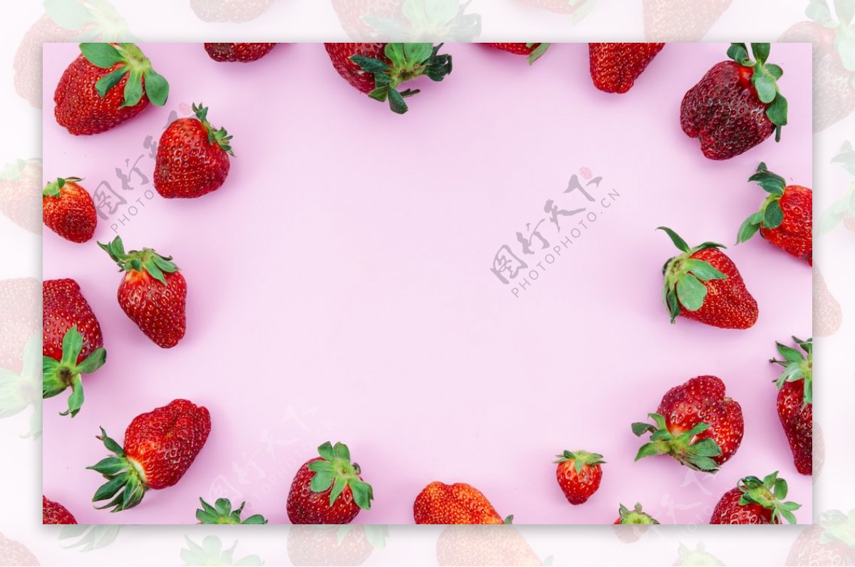 粉色草莓平铺图