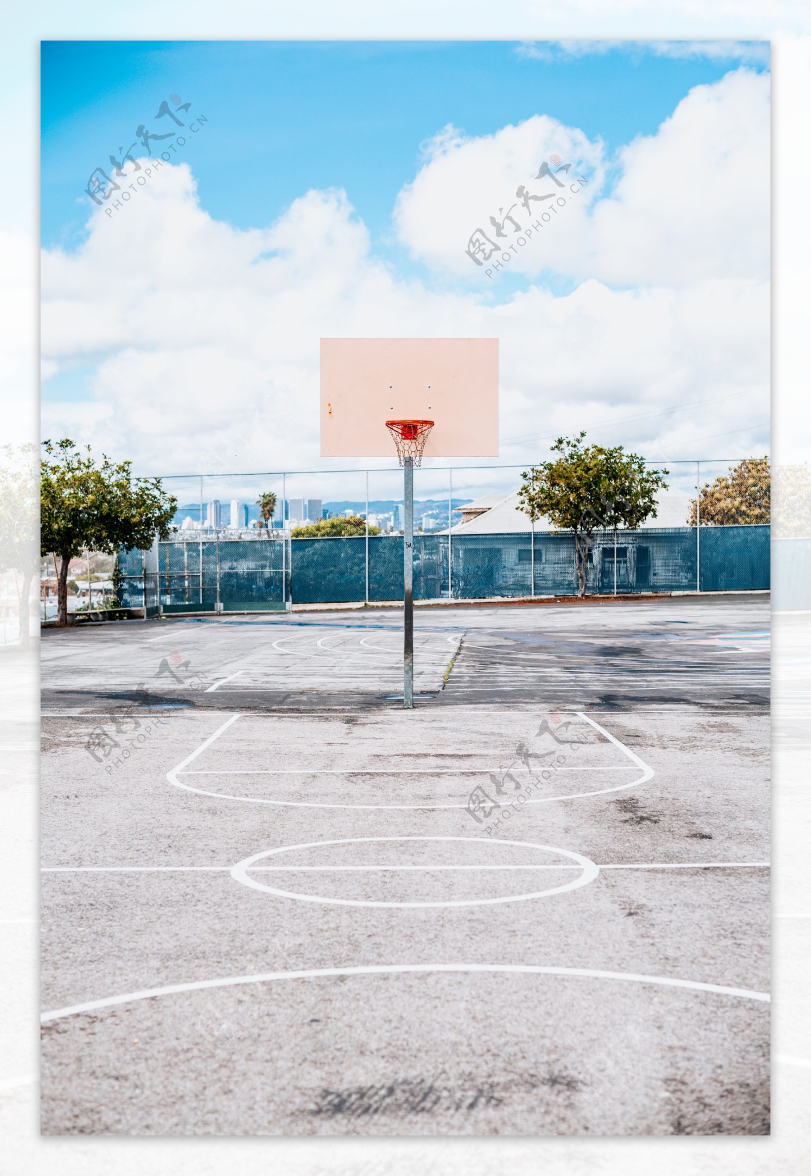 篮球框篮板蓝框