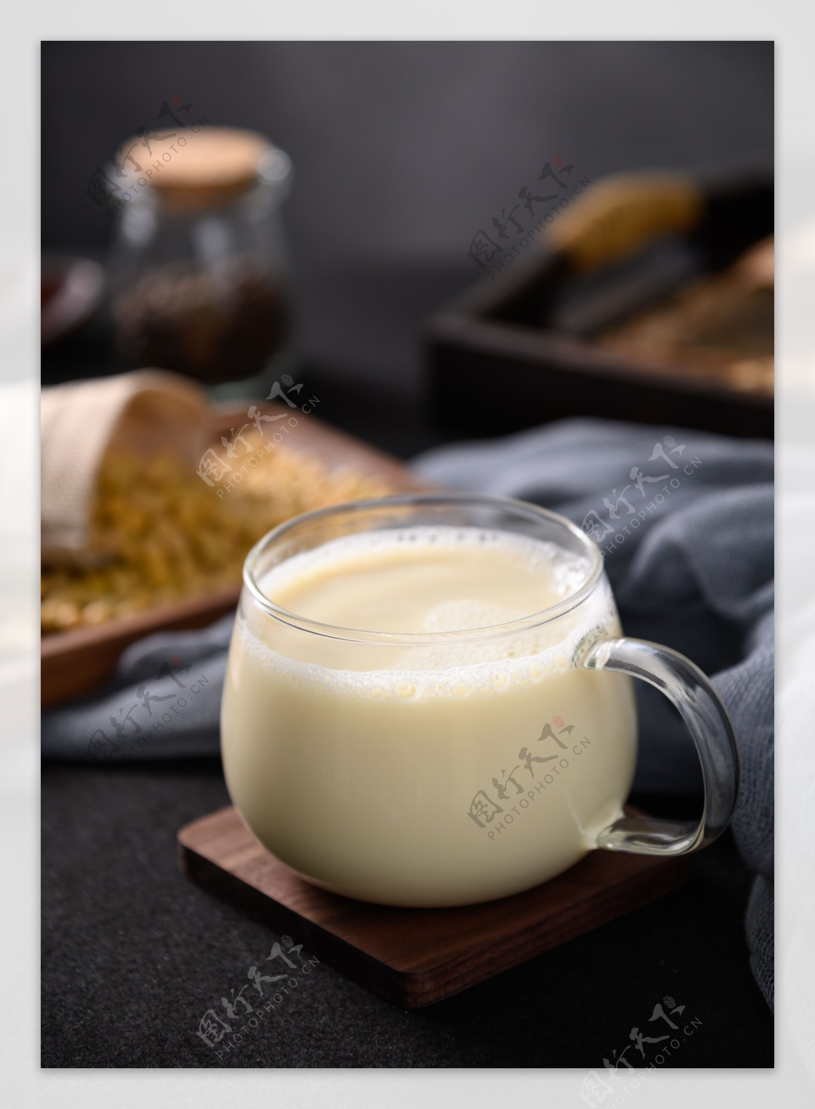 豆浆牛奶饮料饮品背景素材