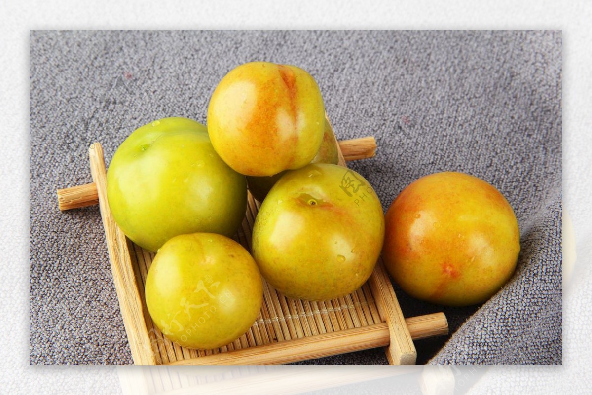 水果三华李摄影新鲜水果图片
