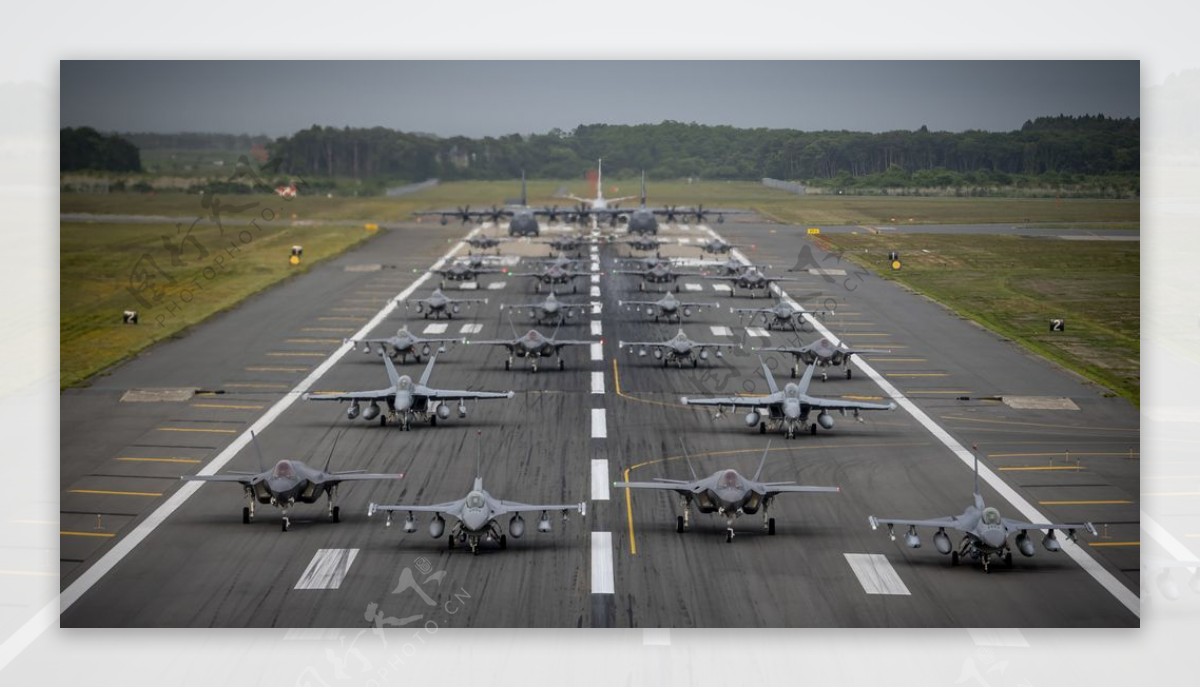 飞机战斗机跑道机场背景图片