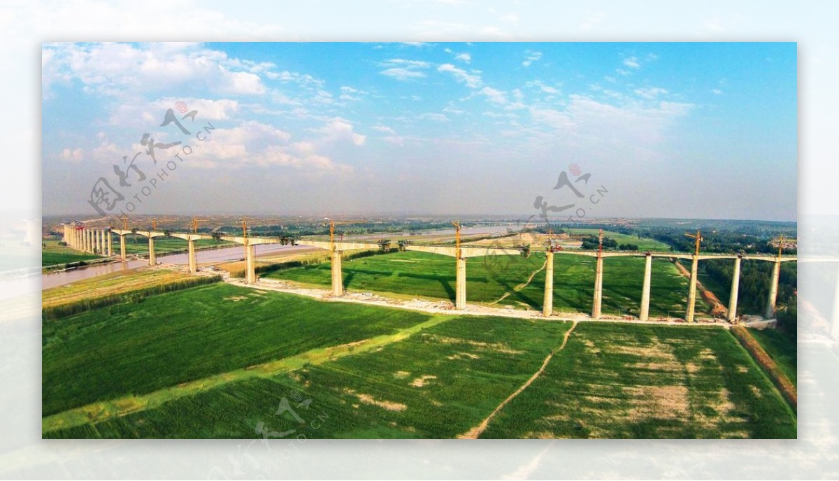 内蒙古呼准鄂铁路黄河特大桥图片
