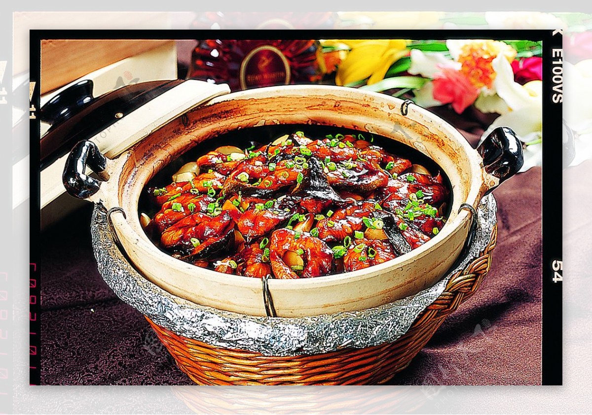豫菜砂锅鳗鱼图片