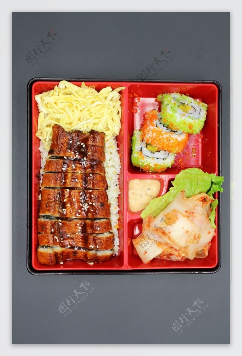 くら寿司、9月3日より「ロール寿司」3種と「台湾フルーツティー」発売 | マイナビニュース