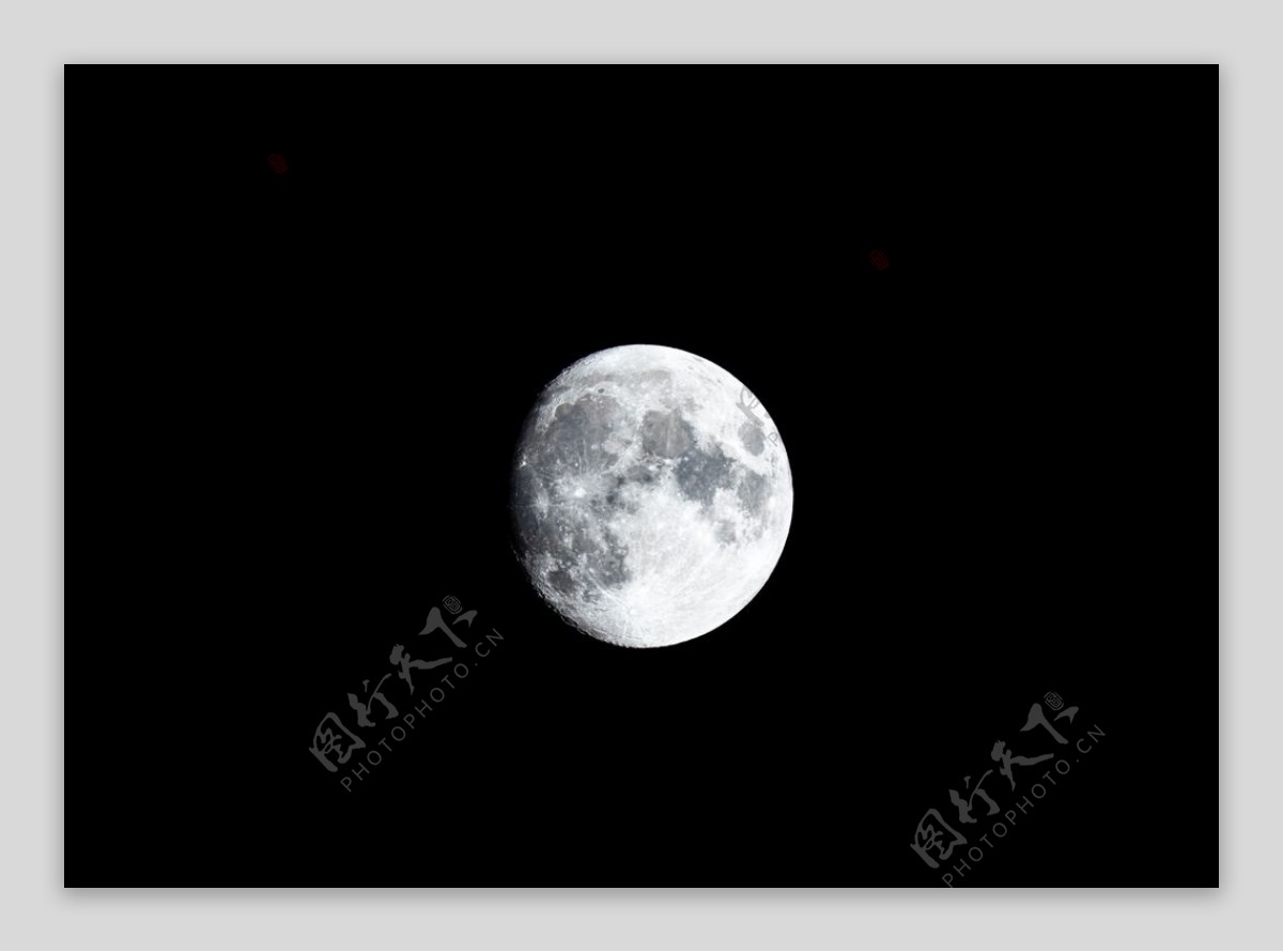圆圆的月亮图片唯美|夜景壁纸图片大全高清_配图网